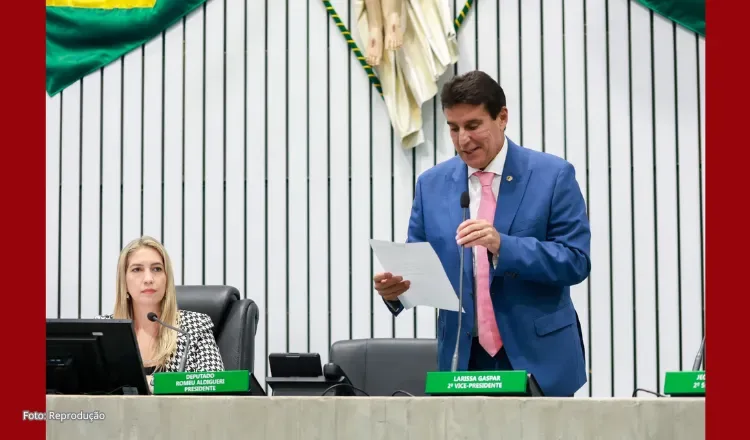 Alece aprova criação de 37 cargos efetivos de professor para a Uece