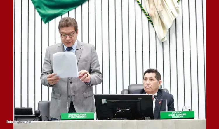 Criação de cargos na Uece e outras 45 propostas começam a tramitar na Alece