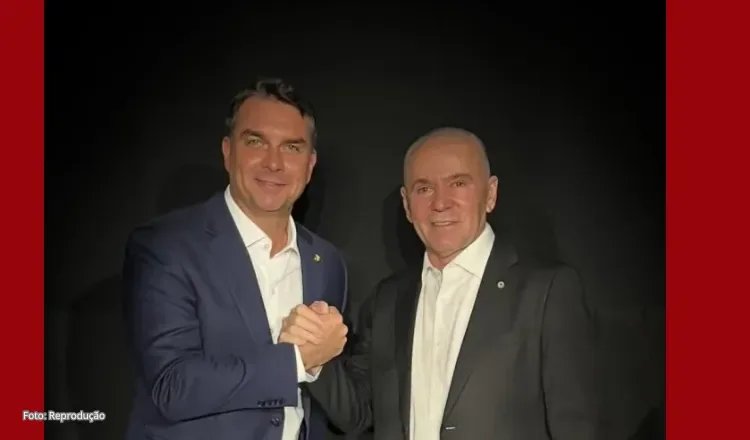 Flávio Bolsonaro vem ao CE em julho, e cúpula local prevê lançar Alcides