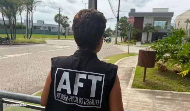 Idosa deixa residência que foi resgatada por trabalhar em condições análogas a escravidão